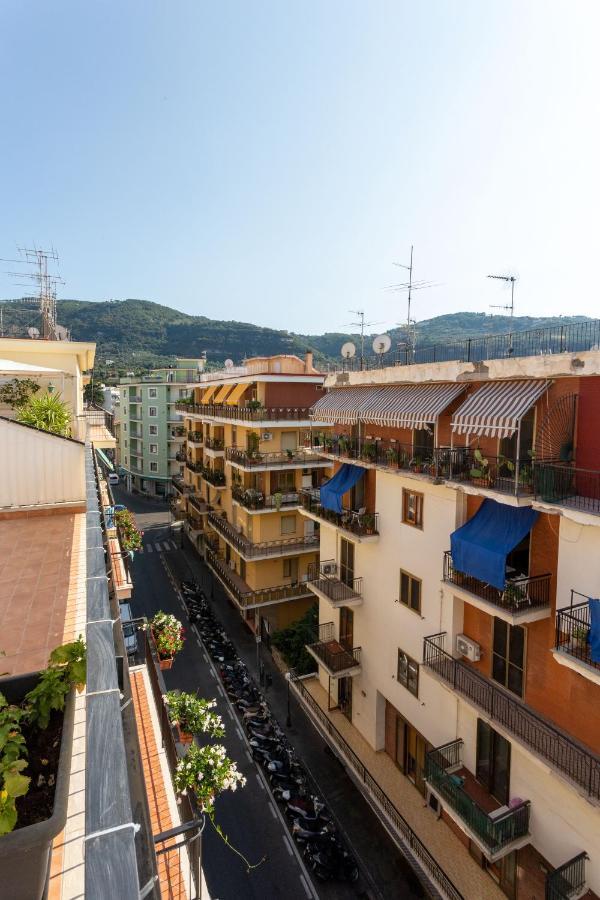 Appartamento Tofani - Luminoso Con Terrazzo Panoramico Sorrento